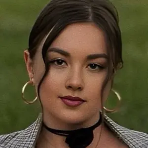 Таня из Свободного, мне 24, познакомлюсь на одну ночь