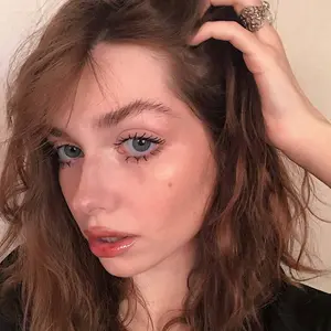 Катя из Бердянска, мне 25, познакомлюсь для приятного времяпровождения