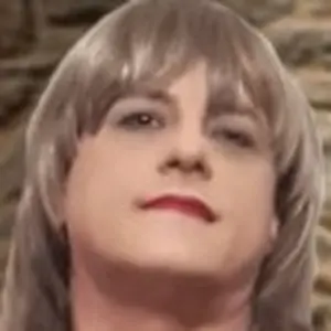 Я Кира, 50, из Киришей, ищу знакомство для дружбы