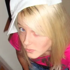 Я Карина, 21, знакомлюсь без обязательств в Нижнеангарске