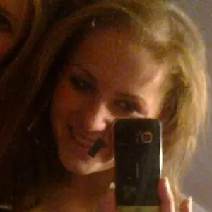 Я Инга, 18, из Русско-Высоцкого, ищу знакомство для вирта