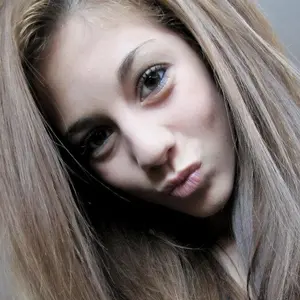 Я Алиса, 19, знакомлюсь для общения в Петрокаменском