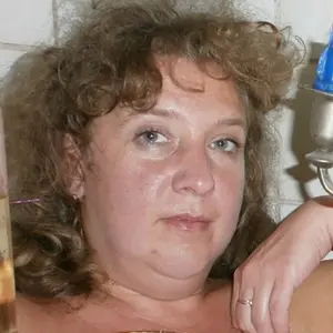 Я Лера, 37, из Ртищева, ищу знакомства без обязательств