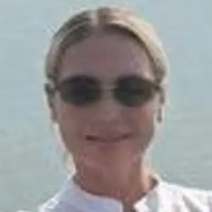 Руфина из Уфы, мне 46, познакомлюсь для дружбы