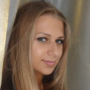 Марина из Павловска, мне 34, познакомлюсь без обязательств