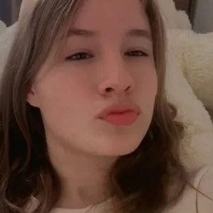 Я Яна, 18, знакомлюсь для постоянных отношений в Хабаровске