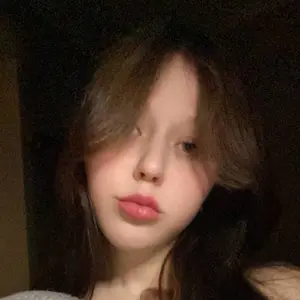 Я Ксеня, 19, знакомлюсь для вирта в Санкт-Петербурге