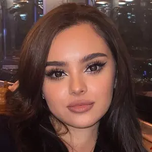Анжелина из Тюмени, ищу на сайте общение