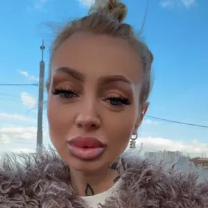 Кристина из Москвы, ищу на сайте приятное времяпровождение