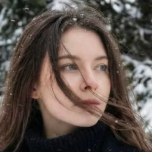 Кристина из Брянска, мне 24, познакомлюсь без обязательств