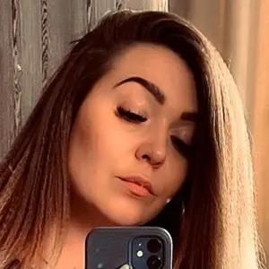 Я Ксения, 32, знакомлюсь для общения в Санкт-Петербурге