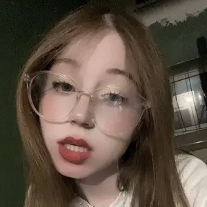 Ника из Москвы, мне 18, познакомлюсь для открытые отношения