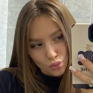 Снежанна из Берлина, мне 23, познакомлюсь для открытые отношения