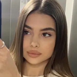 Olga из Анапы, мне 27, познакомлюсь на одну ночь