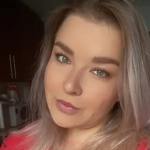 Ирина из Елизова, ищу на сайте общение