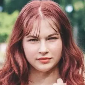 Я Адриана, 22, знакомлюсь для дружбы в Петрозаводске