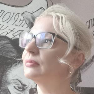 Nastena из Омска, мне 43, познакомлюсь для дружбы