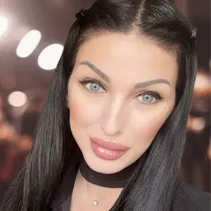 Наталия из Старого Оскола, ищу на сайте постоянные отношения