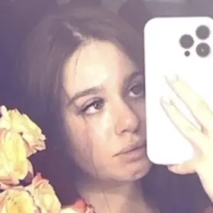 Я Катеринка, 19, из Нижнего Новгорода, ищу знакомство для вирта