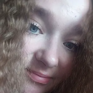 Александра из Великого Новгорода, ищу на сайте знакомства на одну ночь