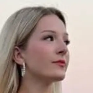 Я Ева, 22, из Липецка, ищу знакомство для приятного времяпровождения