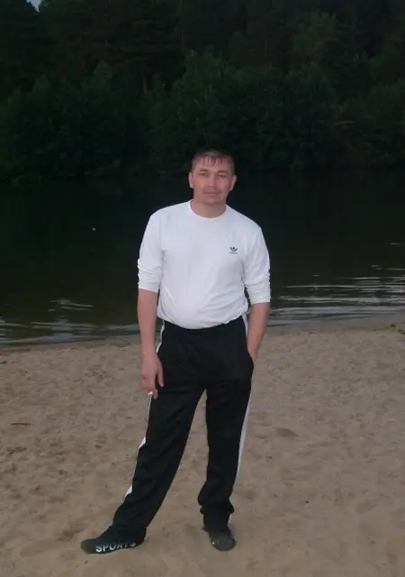 Я Денис, 47, знакомлюсь без обязательств в Первоуральске