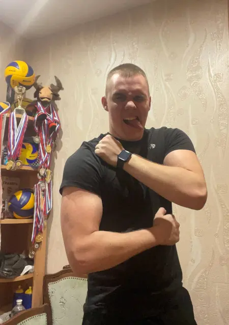 Никита из Колывани, ищу на сайте приятное времяпровождение