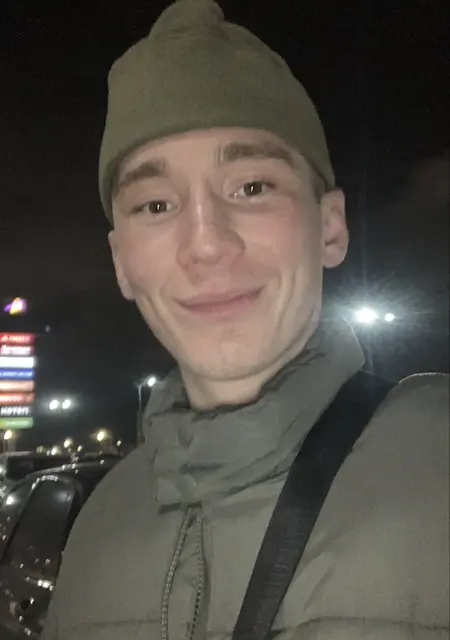 Я Марат, 20, из Уфы, ищу знакомство для приятного времяпровождения