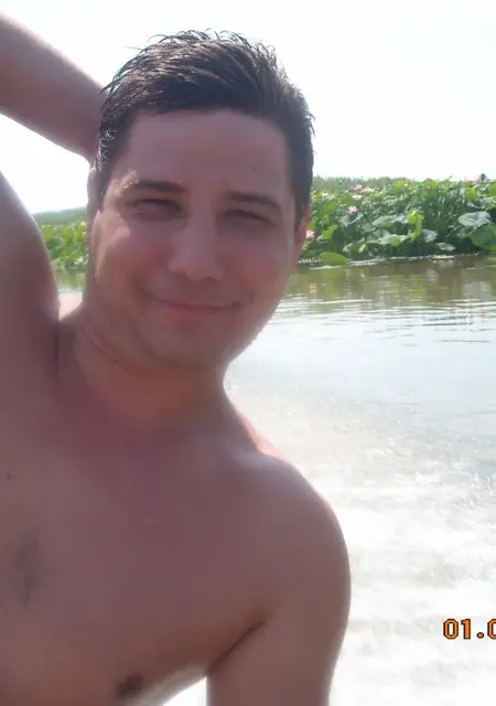 Я Сергей, 44, из Кропоткина, ищу знакомства без обязательств
