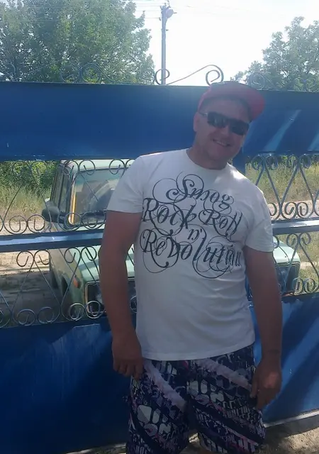 Александр из Новоалександровска, ищу на сайте знакомства на одну ночь