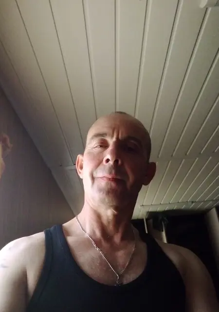 Я Александр, 48, из Кашина, ищу знакомство для приятного времяпровождения