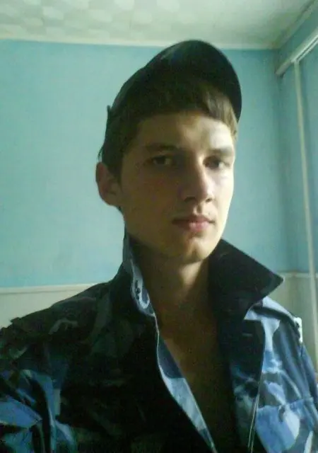 Я Виктор, 35, из Алексина, ищу знакомства на одну ночь