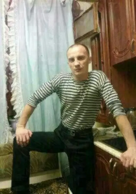 Я Андрей, 41, знакомлюсь для вирта в Радужном