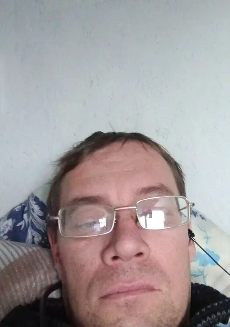 Антон из Миасса, мне 42, познакомлюсь без обязательств