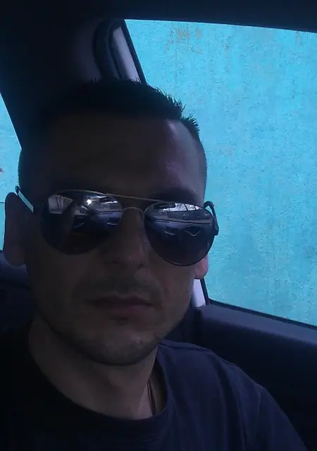 Дима из Котельников, мне 48, познакомлюсь без обязательств