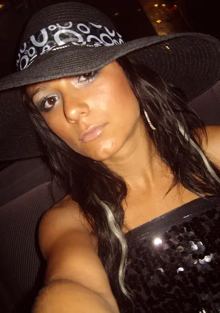 Я Ксения, 21, из Губкина, ищу знакомство для постоянных отношений