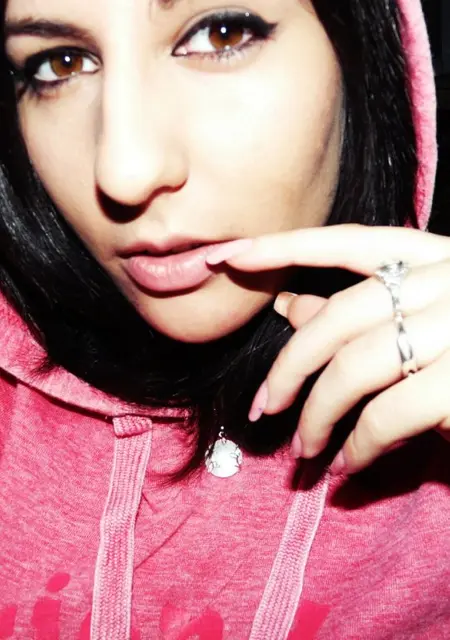 Я Анастасия, 20, из Яны, ищу знакомство для постоянных отношений