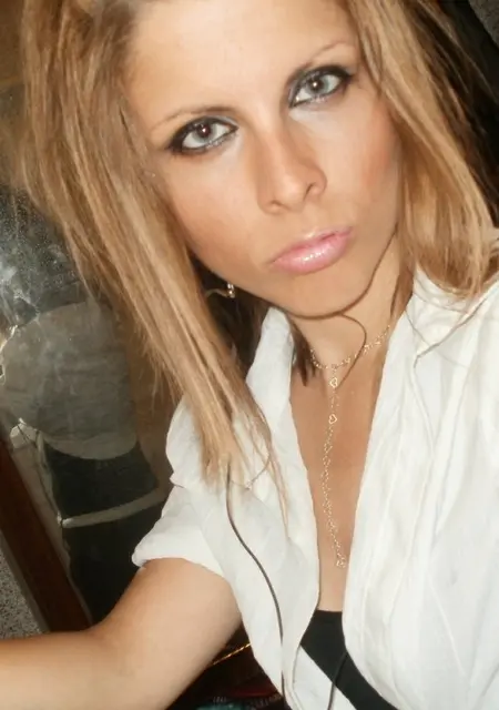 Я Эльвира, 19, из Вяртсили, ищу знакомство для постоянных отношений