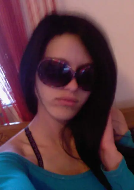 Я Валерия, 19, из Нова, ищу знакомства без обязательств