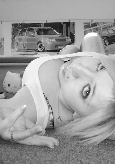 Я Александра, 21, знакомлюсь для вирта в Гидроторфе