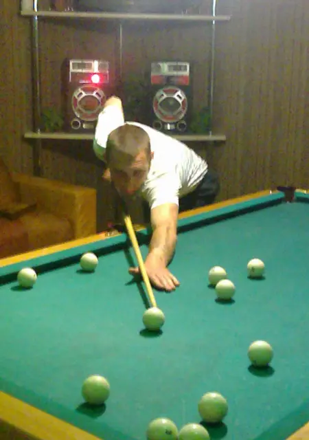 Саша из Камышлова, ищу на сайте знакомства на одну ночь