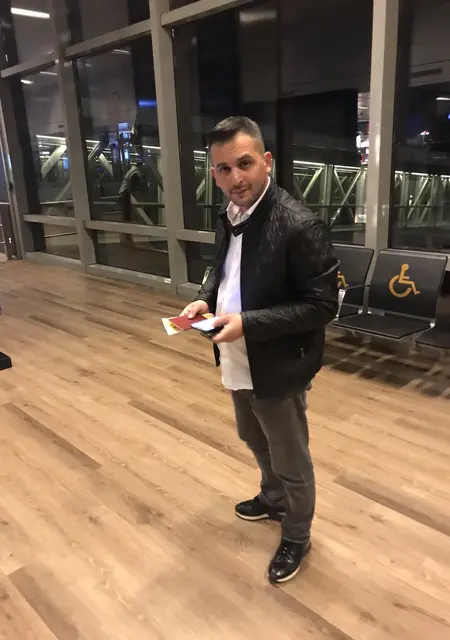 Я Aslan, 40, знакомлюсь на одну ночь в Янтарном