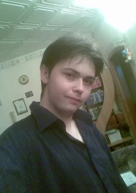 Влад из Пыти-Ях, мне 35, познакомлюсь для вирта