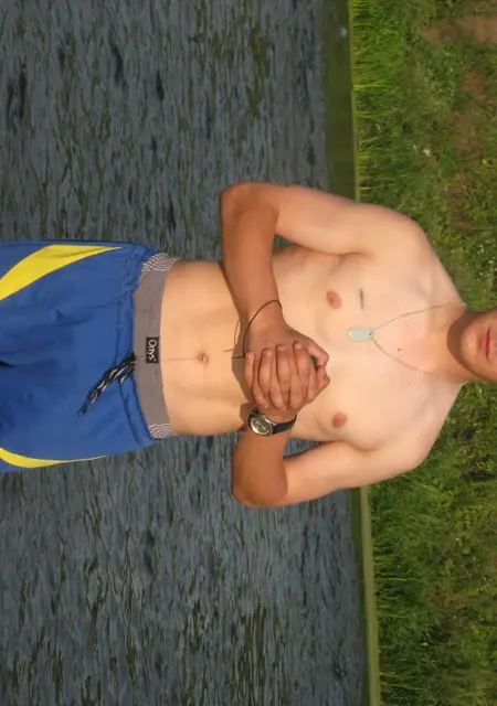 Андрей из Ефремова, мне 35, познакомлюсь без обязательств