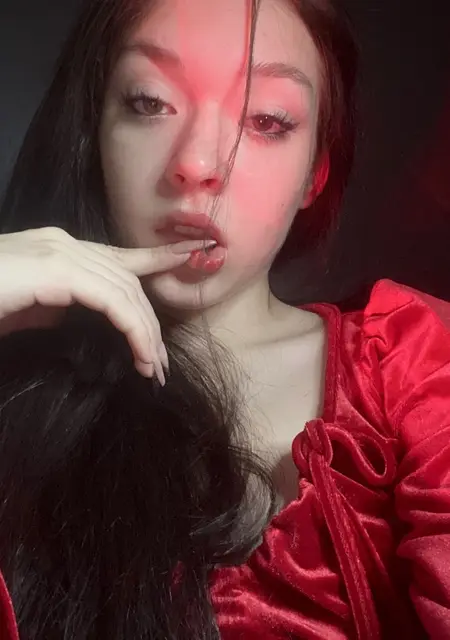 Я Катя, 20, из Иркутска, ищу знакомство для вирта