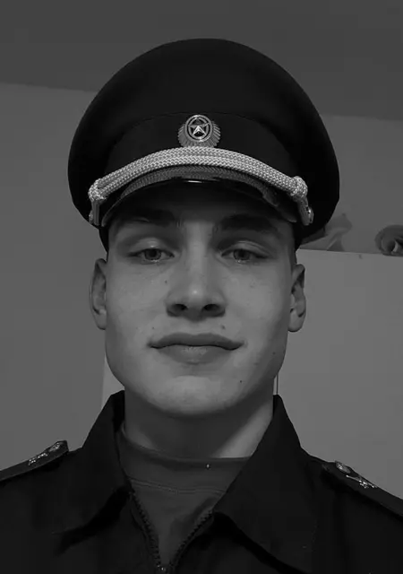 Я Олег, 23, из Ногинска, ищу знакомства без обязательств