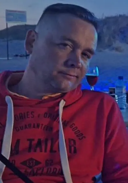 Alex из Симферополя, мне 37, познакомлюсь для общения