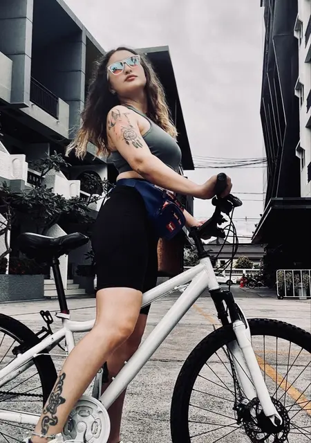 Я Anuhka, 27, из Улан-Удэ, ищу знакомство для приятного времяпровождения