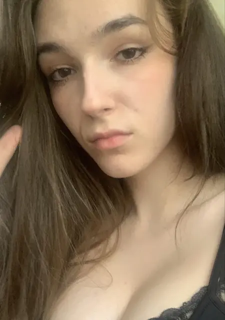 Я Софья, 19, из Щелково, ищу знакомства без обязательств