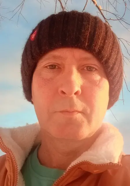 Я Виталик, 46, знакомлюсь для открытые отношения в Санкт-Петербурге